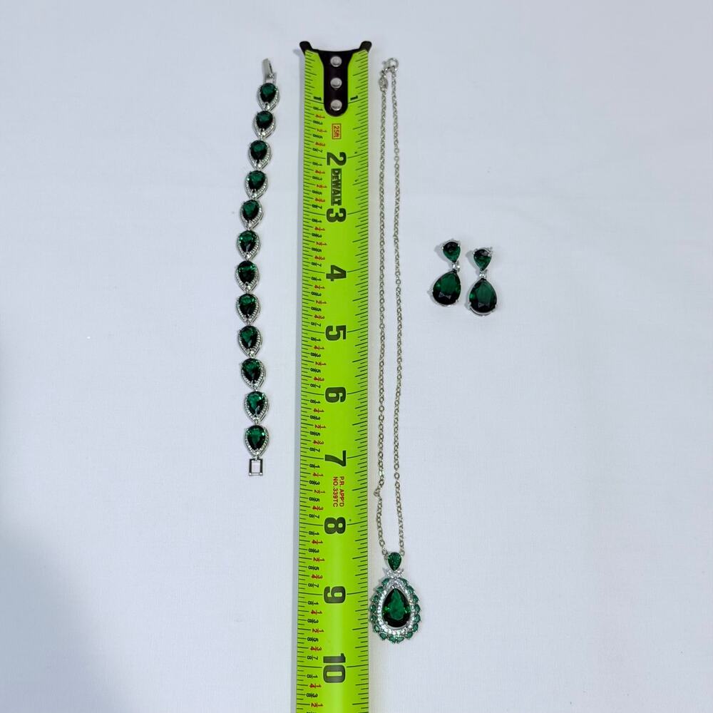 Emerald Teardrop Pear Shape Necklace Pendant, Earrings, Bracelet Set, Plated - Picture 10 of 10